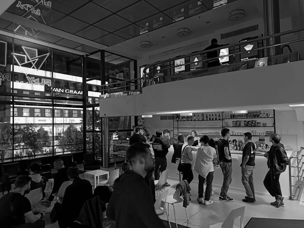 Demo floor